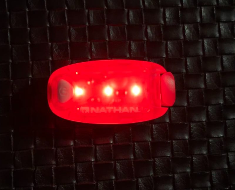 ランニング用クリップ付き赤色LEDライトー点灯